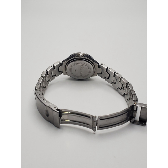 Womens Watch - Picture 10 of 11